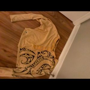 Cute beachy yellow crop top